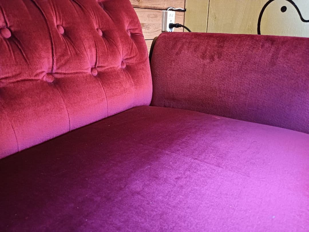 2-3人掛け　ワインレッド　ベルベットソファ　昭和ロマン