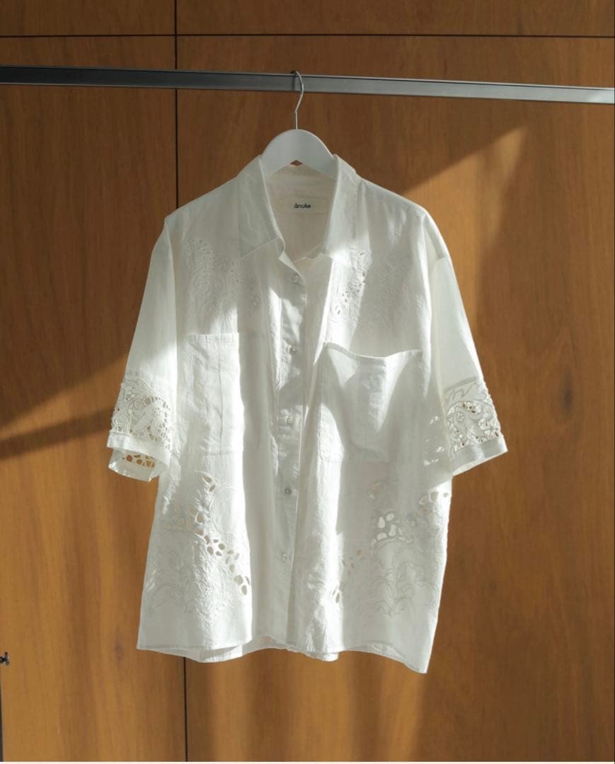 anuke カットワークレースシャツ　ホワイト
