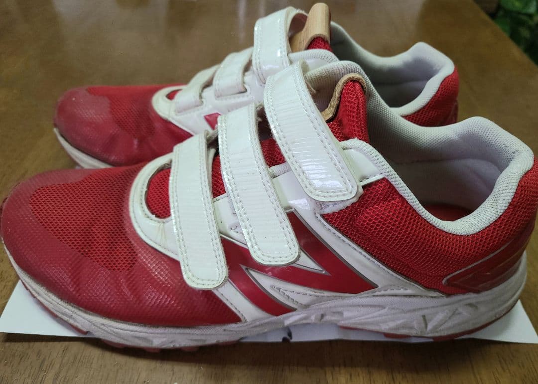 ※廃盤モデル　野球 ソフトボール　トレーニングシューズ　27センチ　レッド