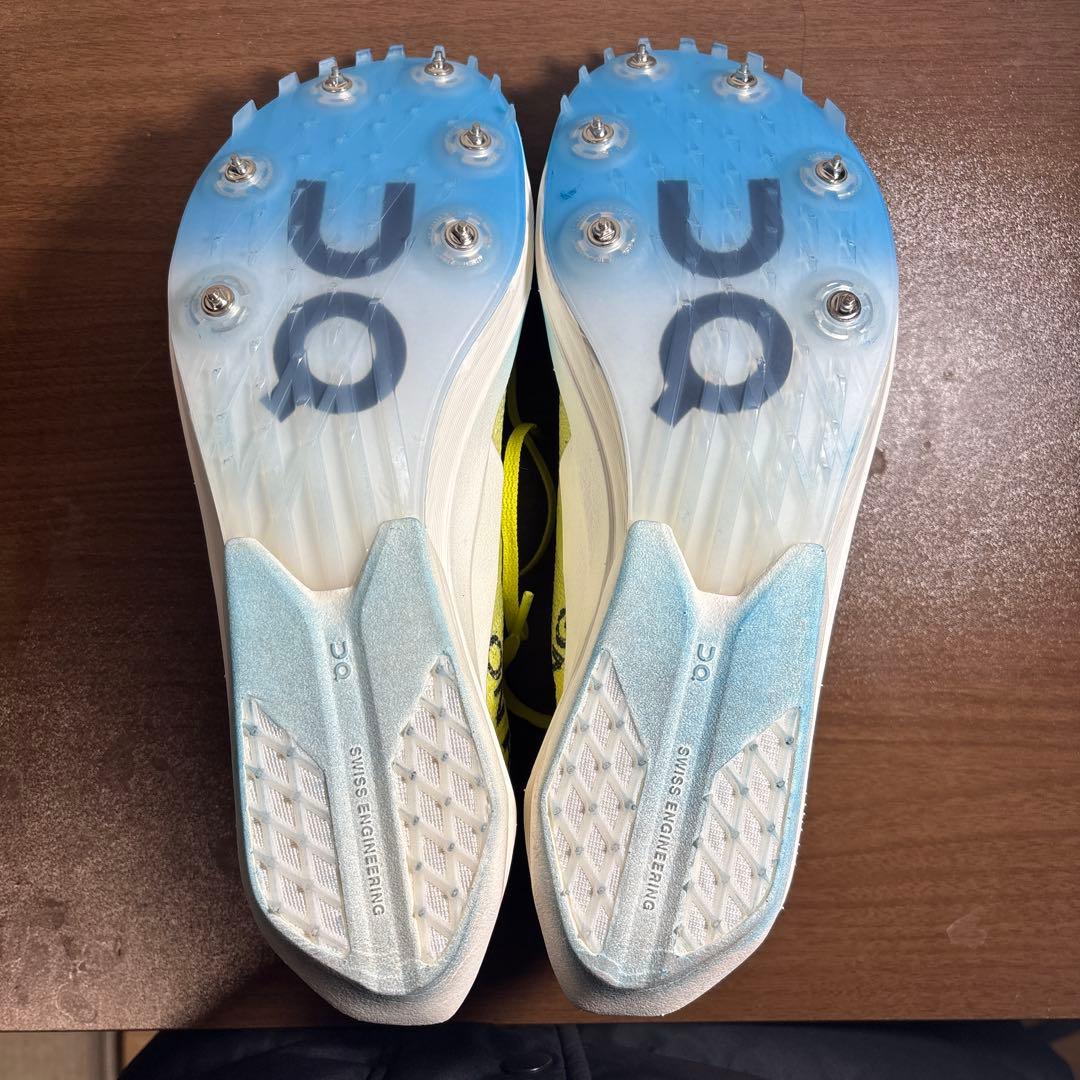 On クラウドスパイク Citius 2 25.5cm