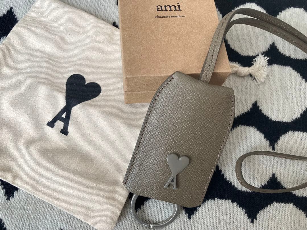 未使用 アミパリ キーリング amiparis キーケース クロシェット