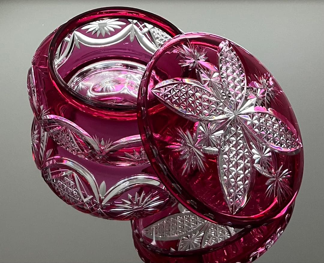 Baccarat バカラ/※刻印有 紅色被せ装飾　蓋物 大型　極稀少