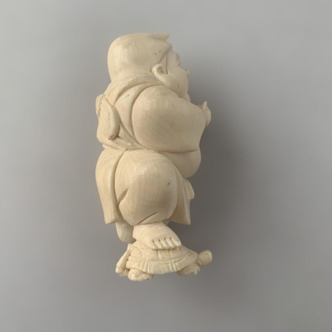 【詳細不明】時代物　置物　魚を担ぐ男