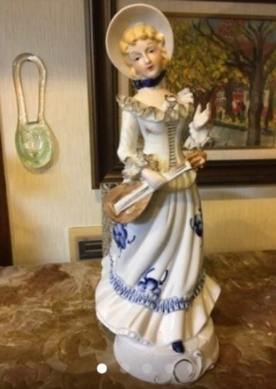 陶器 人形 レースドール 白いドレスの貴婦人 置物 34㎝