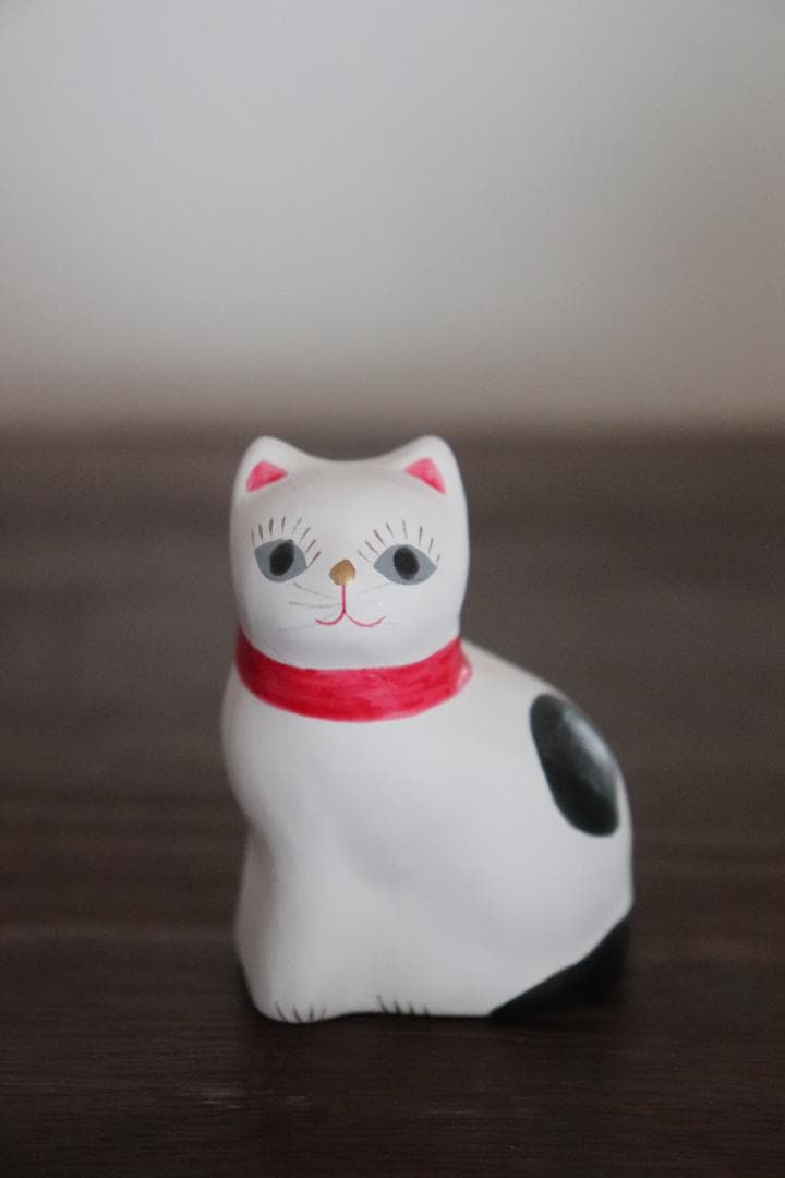 郷土玩具　相良人形　８代目　さがらりゅうま　端正な顔立ちの猫