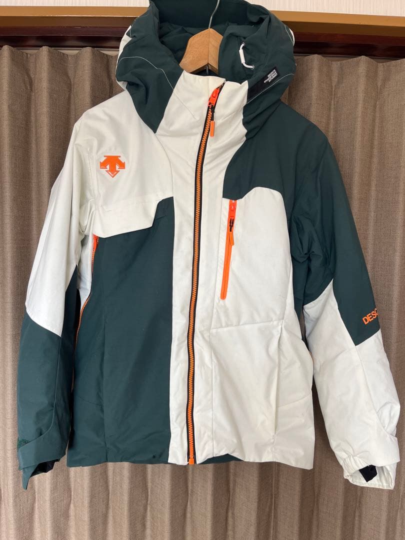 DESCENTE スキーウェア　上下SSサイズ