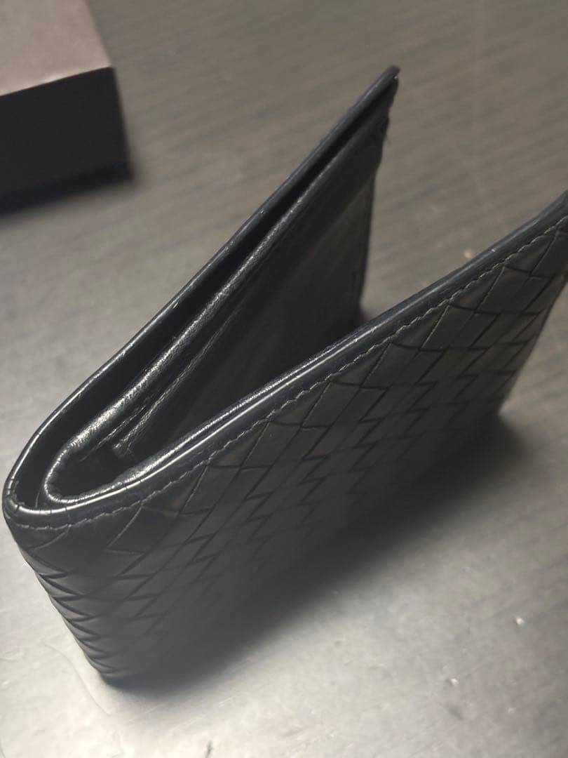 BOTTEGA VENETA イントレチャート　二つ折り財布