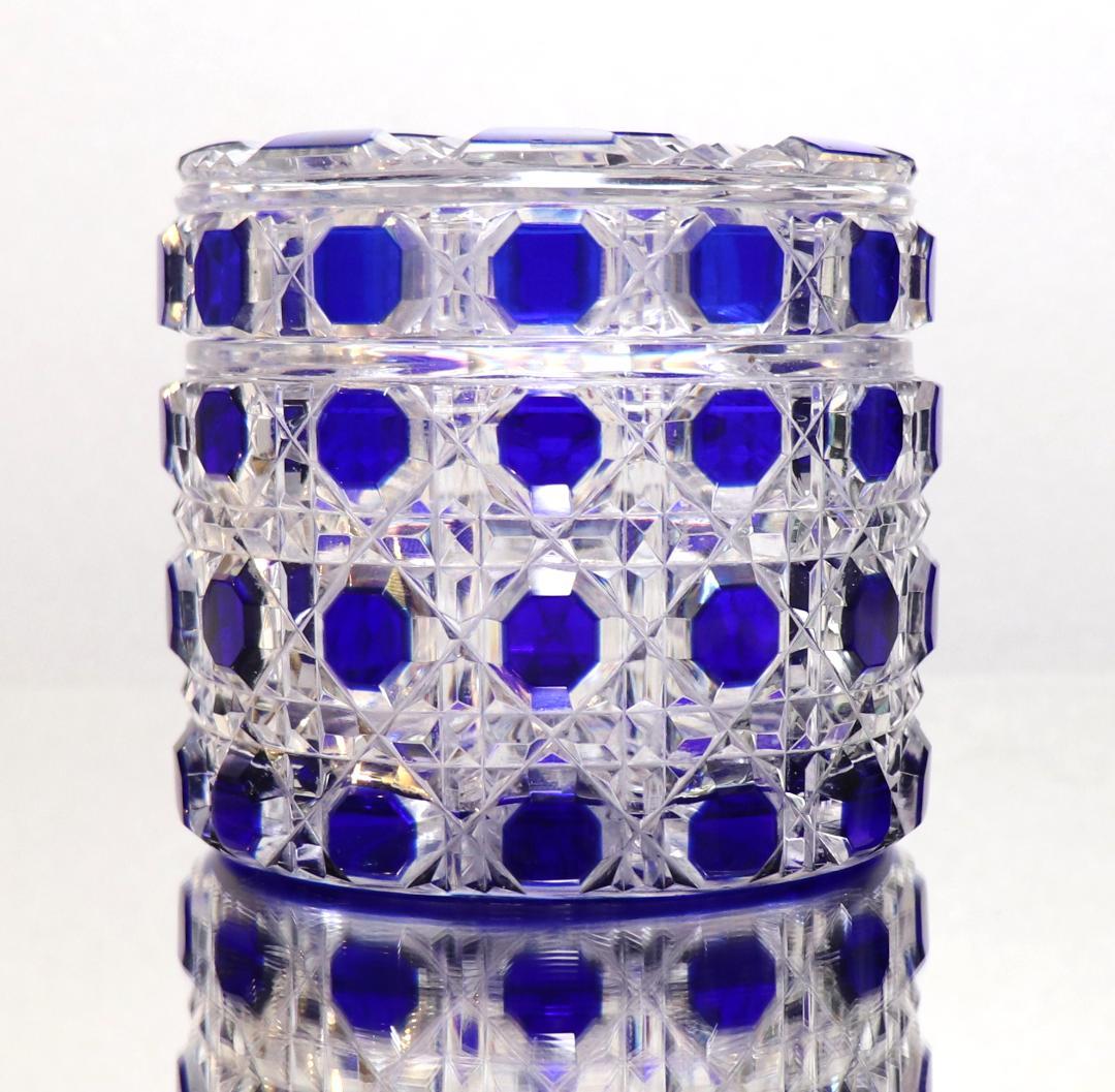 オールド・バカラ 最大サイズ円柱型 青色被せ切子装飾 ディアマンピエーリー 蓋物