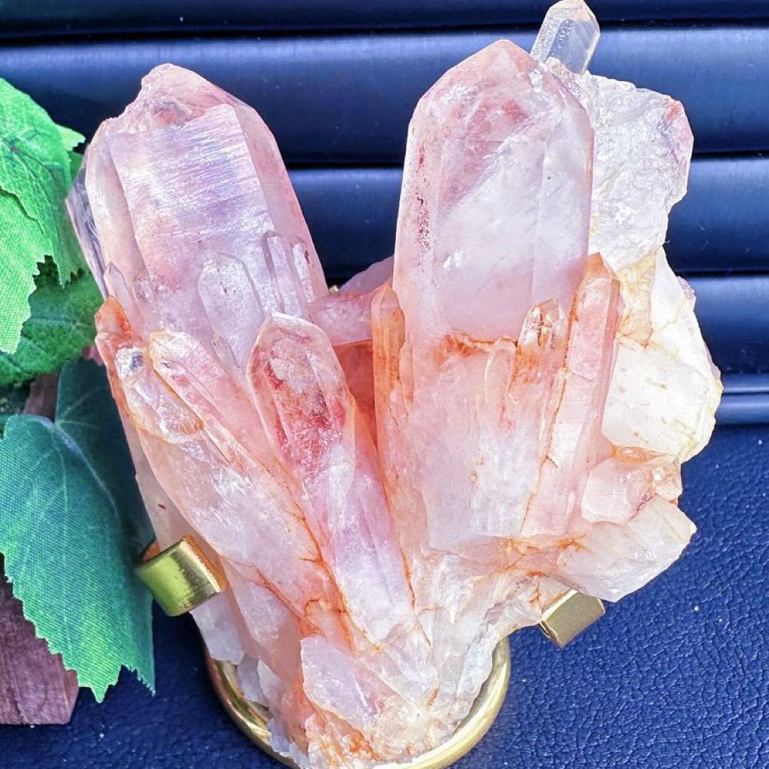 爆アレ❗️可愛いピンク♡超綺麗マダガスカル産パイナップルピンククラスターA1427