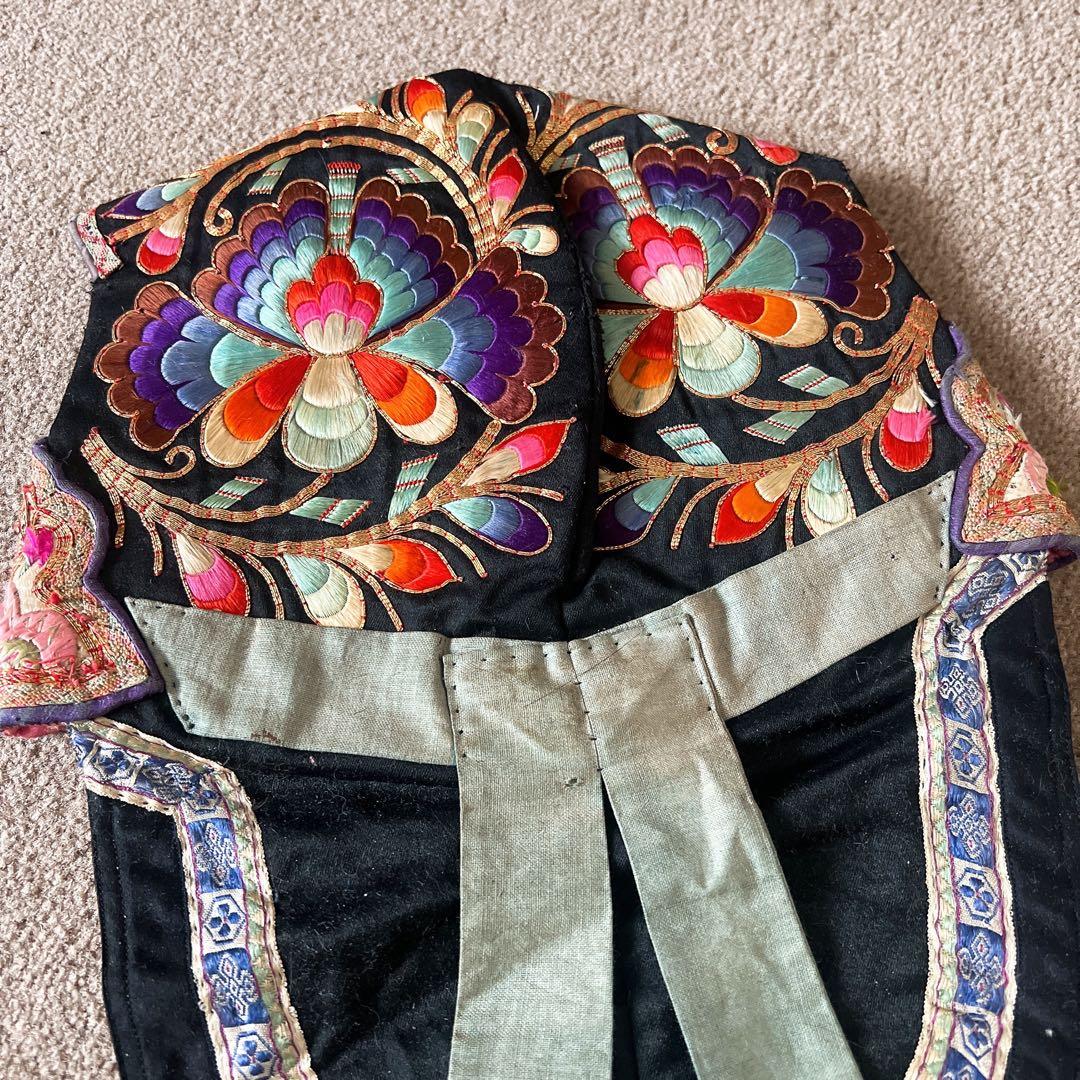 中国　アンティーク　1900年代初期　伝統的な刺繍帽子　希少　骨董