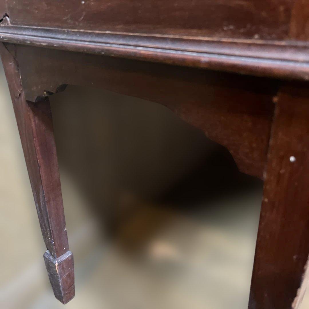 英国アンティーク　木製ガラス扉キャビネット