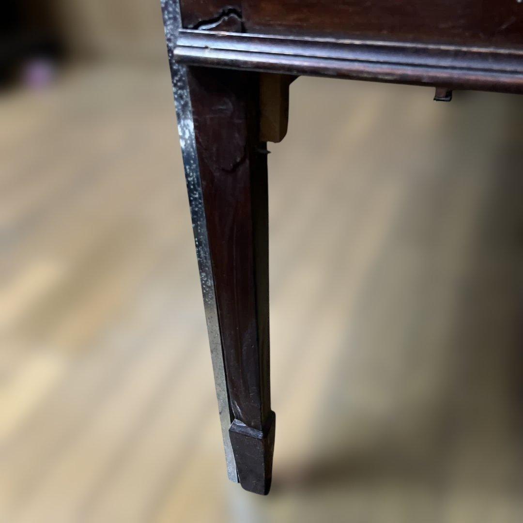 英国アンティーク　木製ガラス扉キャビネット