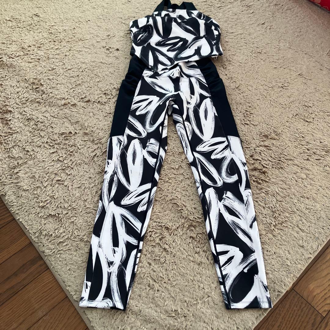 【SUKALA 】ハートプリント ブラトップ＆レギンス　セットアップ