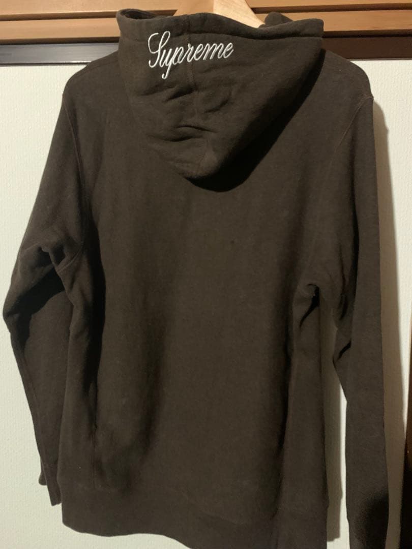 シュプリームパーカーL