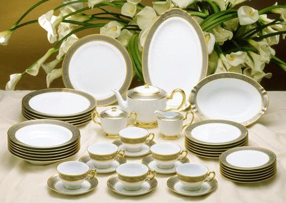 大倉陶園 金白金蝕ぶどう唐草 ディナーフルセット No.6 PT 1246