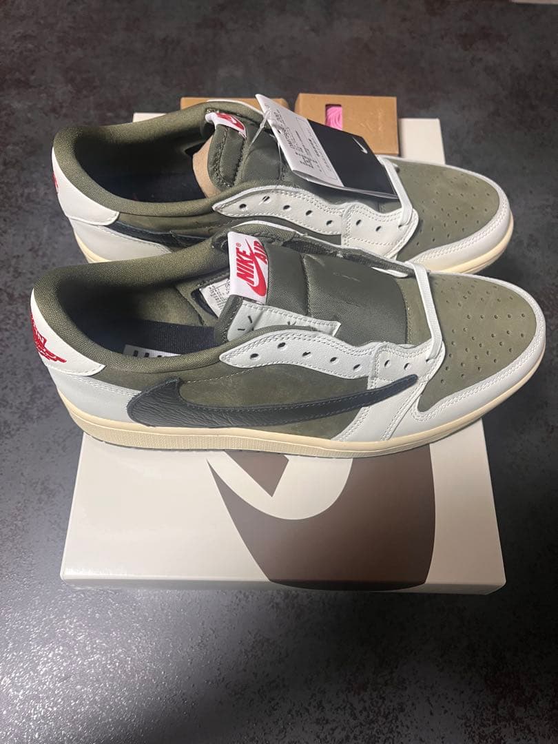 【あんしん鑑定利用可】ナイキ エア ジョーダン1 ロウ × トラヴィス・スコット