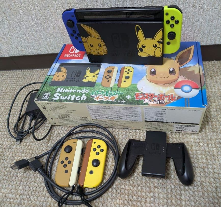 Nintendo Switch ピカチュウ・イーブイデザイン