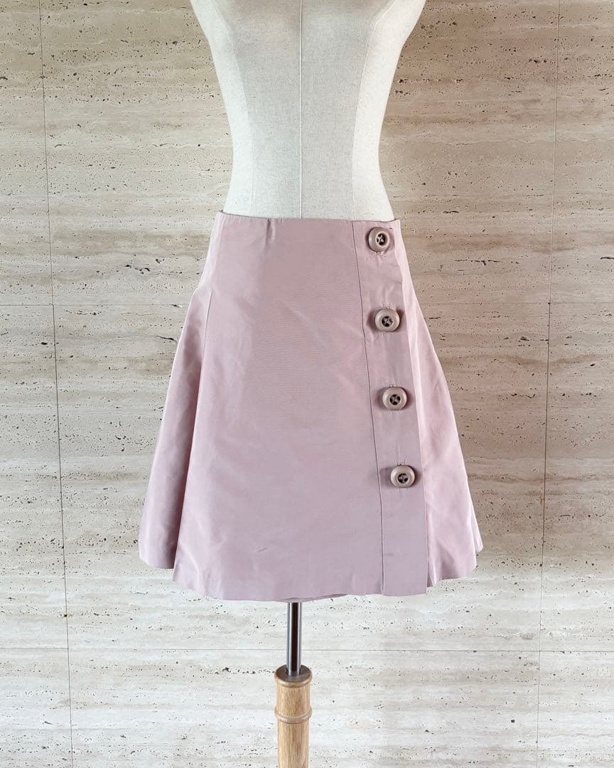 コ*ユ様 【PRADA】美品！　スカート　プリーツ　ボタン　ピンク　40サイズ