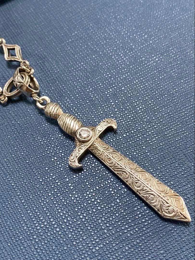 Loree Rodkin 剣デザイン ネックレス