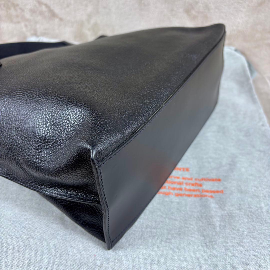 未使用級　IL BISONTE トートバッグ　現行モデル　トートバッグ　ブラック