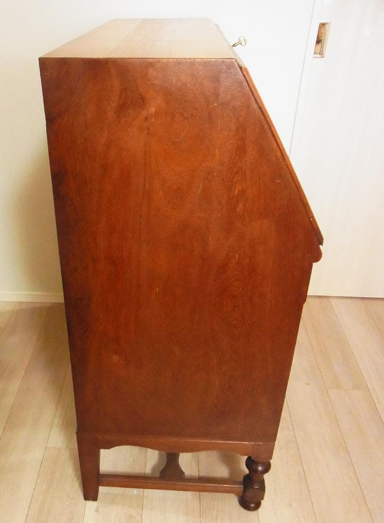 英国 アンティーク 家具 ライティングビューロー 鍵付き　真鍮金具