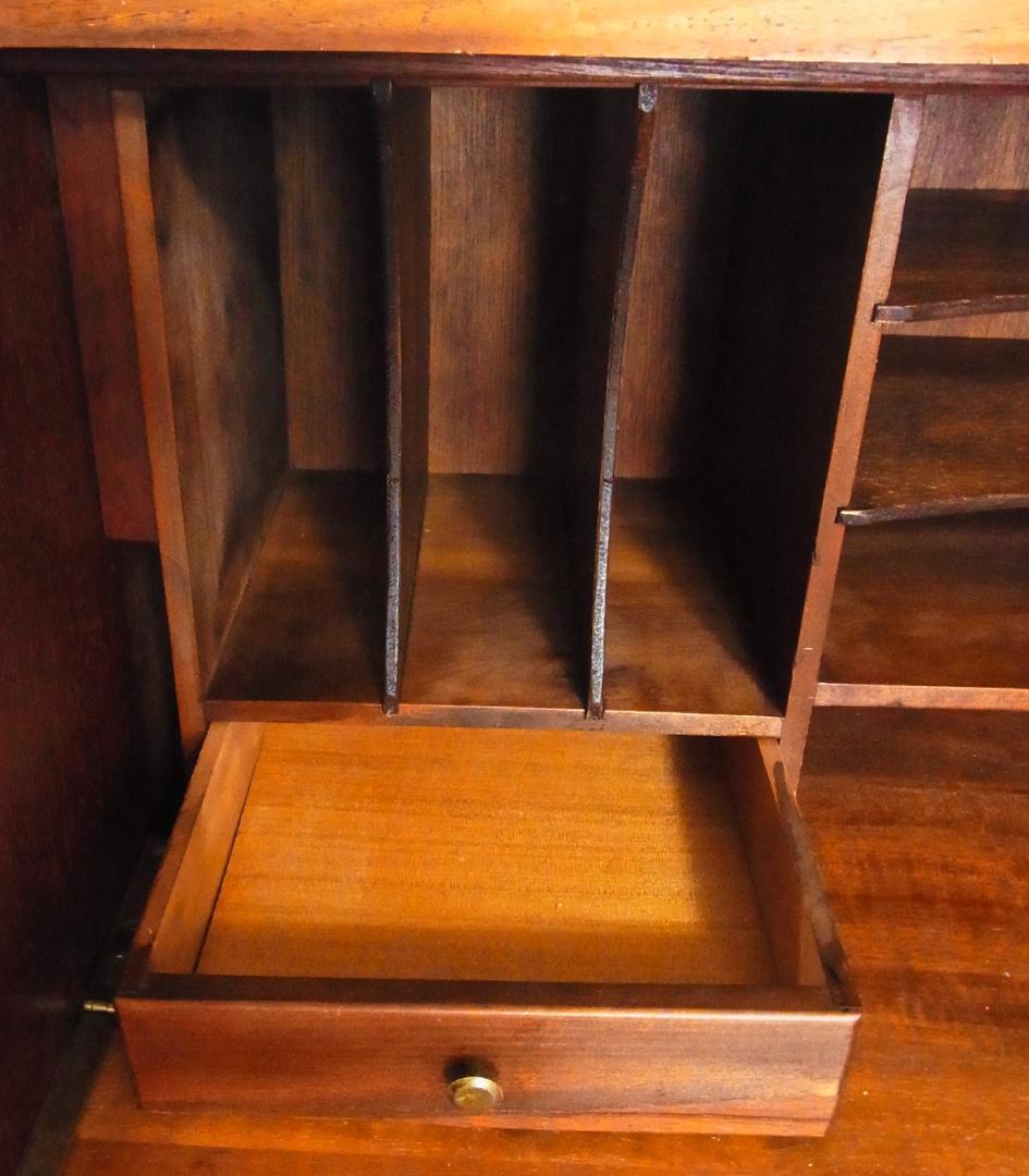 英国 アンティーク 家具 ライティングビューロー 鍵付き　真鍮金具