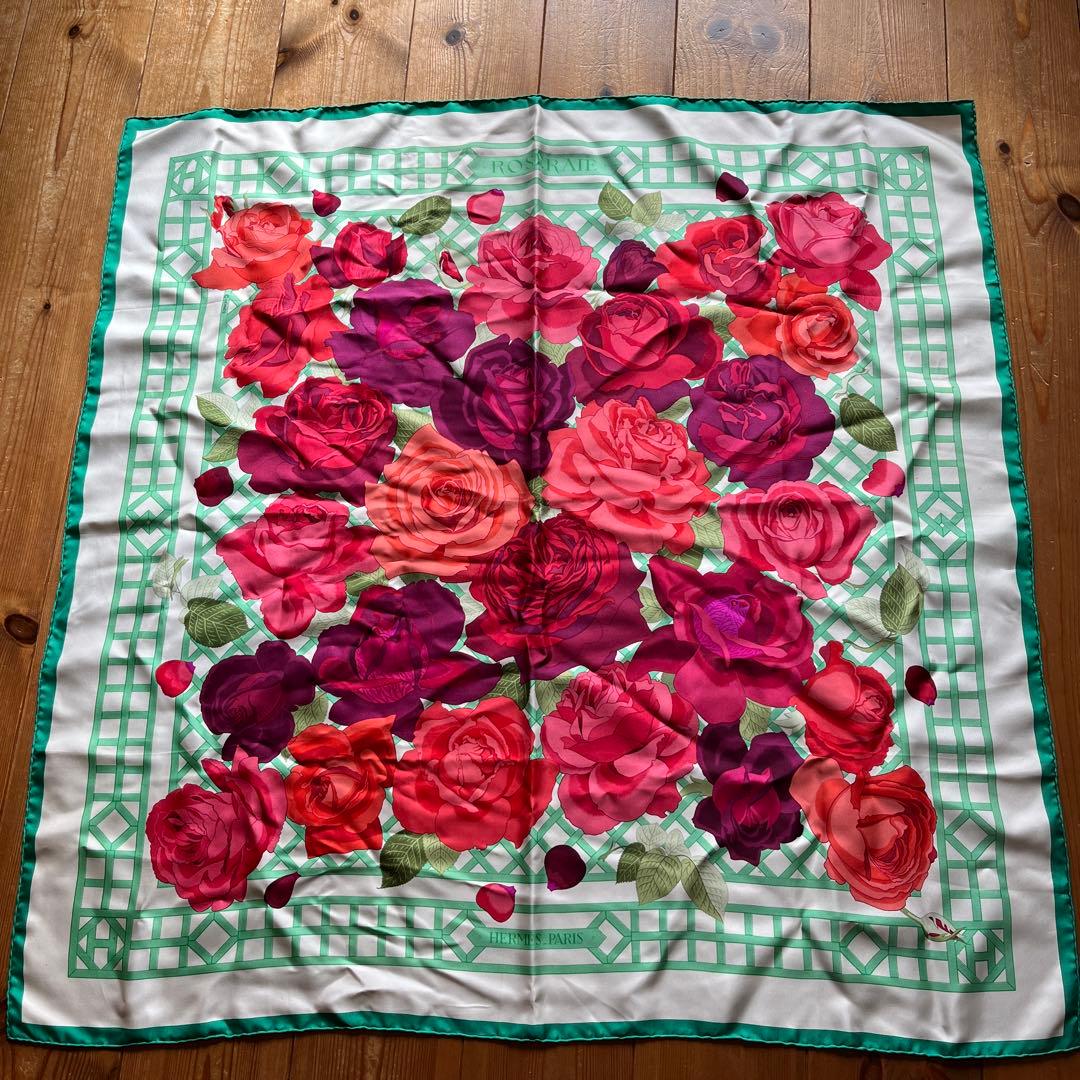 HERMES カレ.バラ園　カレ90 ROSERAIE