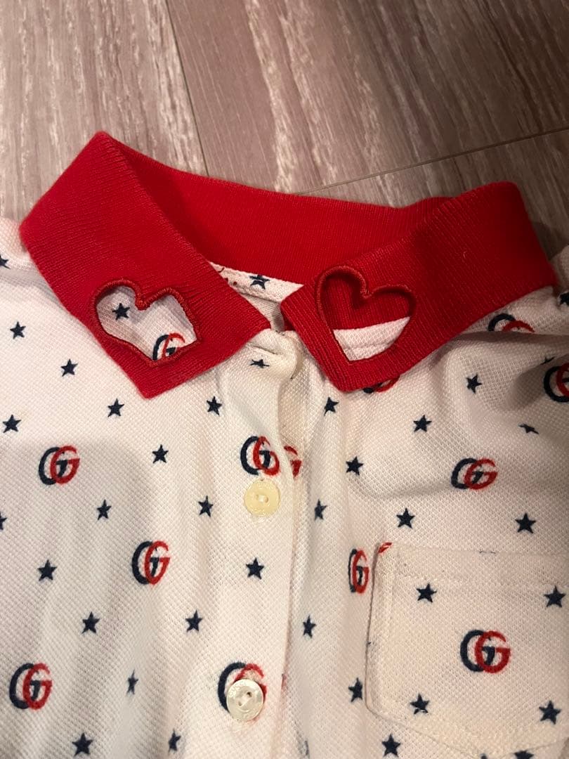 Gucci 半袖ワンピース 星柄　100cm 3y