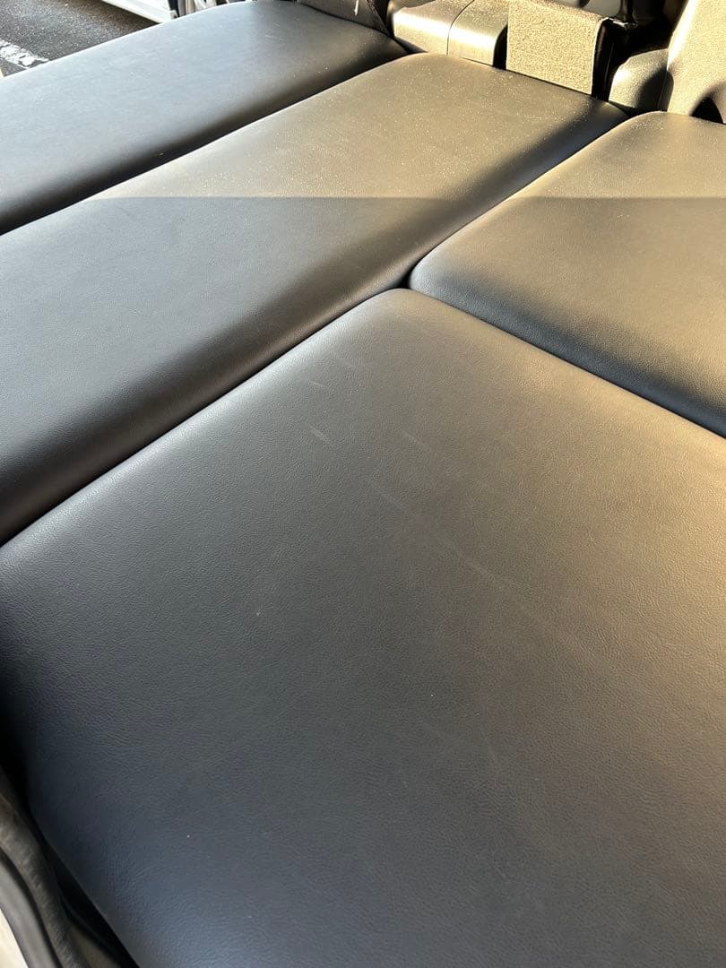 たかちゃんノア80系ベッドキット