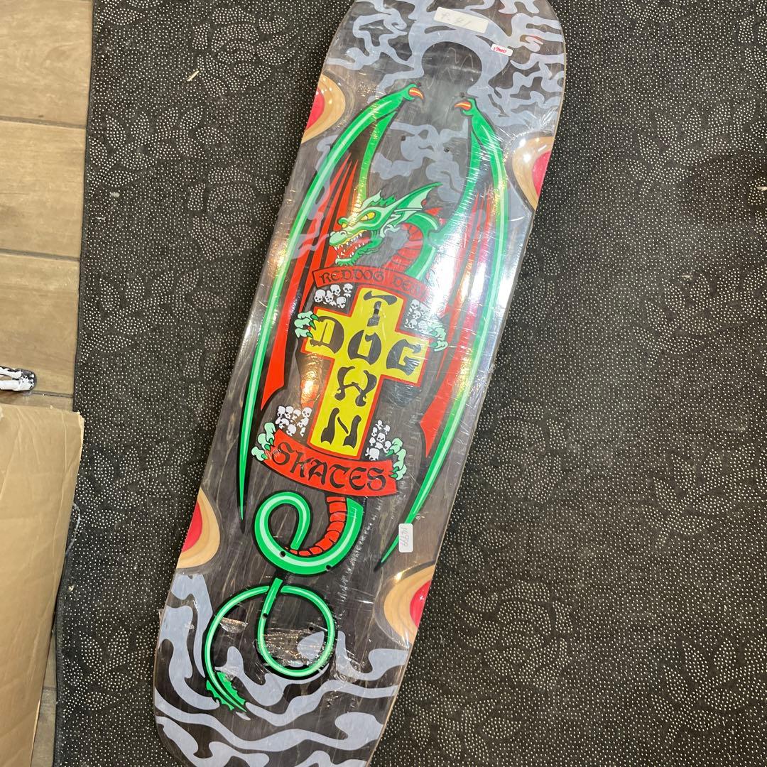 スケートボードデッキ　DOG TOWN 9インチ