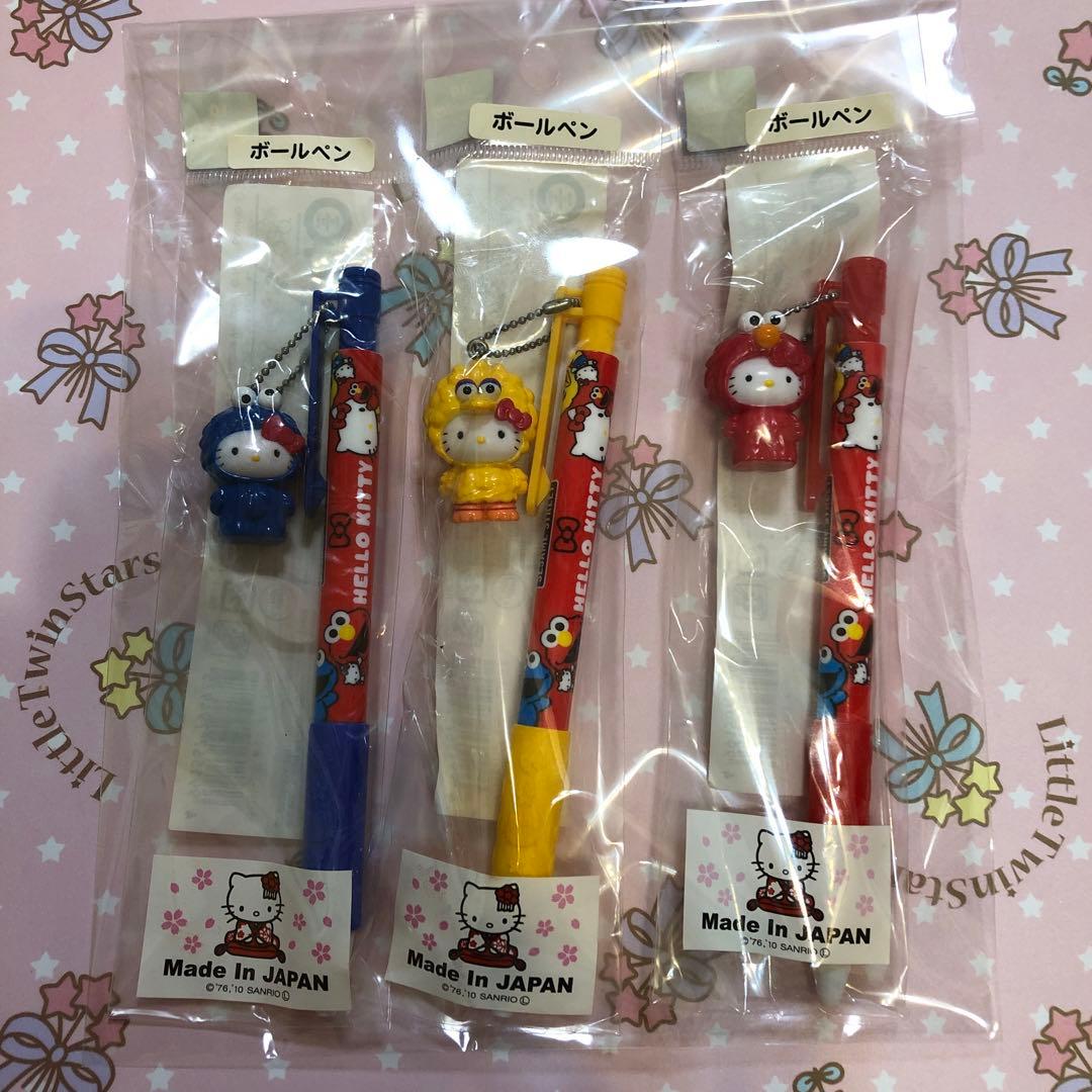 ハローキティちゃん　セサミストリート　コラボボールペンセット　2010年の品