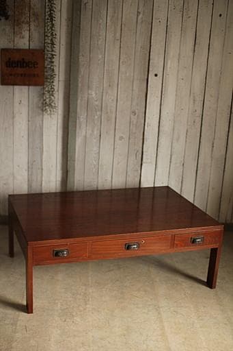 古い大きな木製の机　引き出し3杯　テーブル