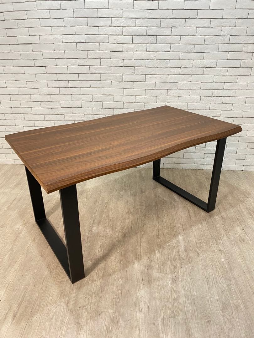 【東京都23区内は送料無料】140cm ダイニングテーブル　リビング　デスク　机