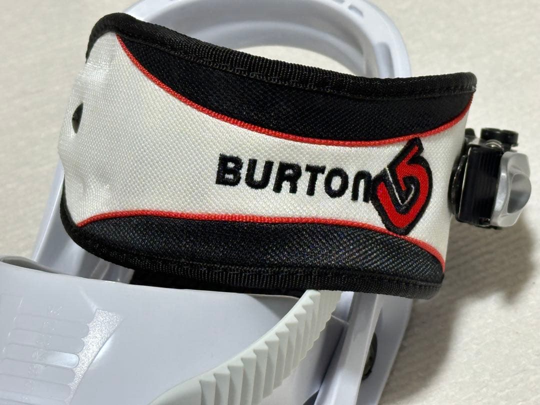 【未使用】BURTON バートン ビンディング Freestyle Mサイズ