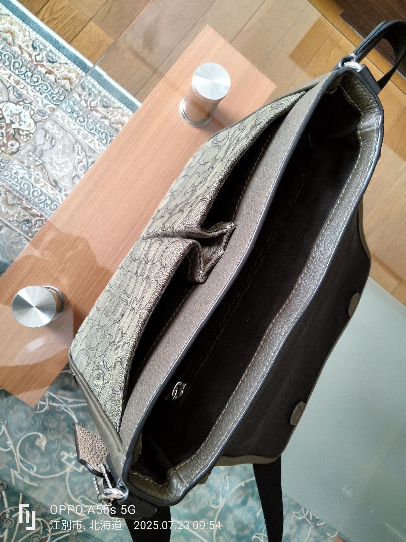 【美品！】COACH メンズメッセンジャーバッグ（ オリーブ＆グリーンカラー）