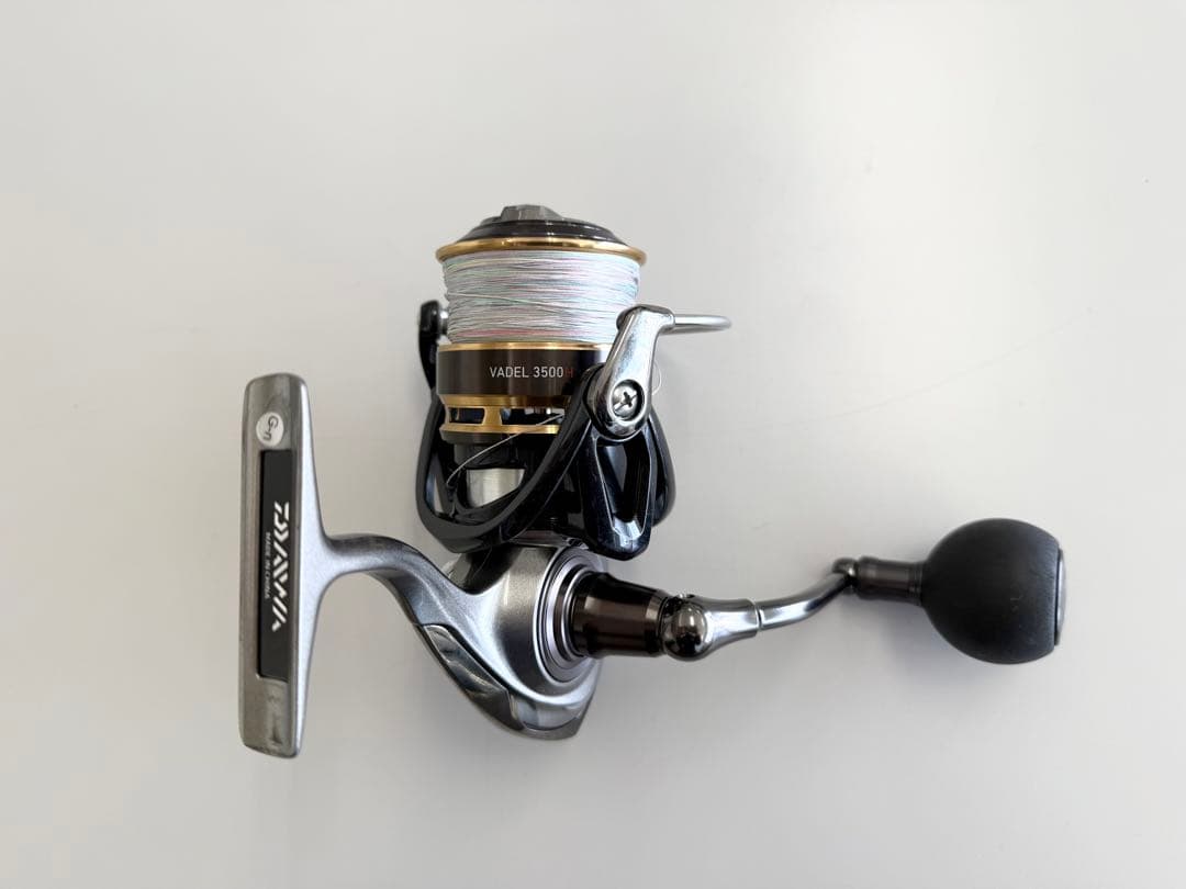 ダイワ　DAIWA VADEL 3500H スピニングリール