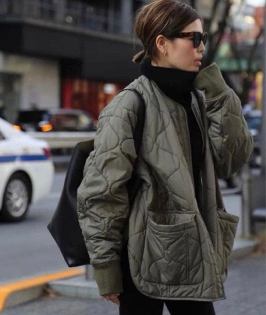 ちえみ　1度のみ使用　キャラクス　CALUX キルティングダウンジャケット