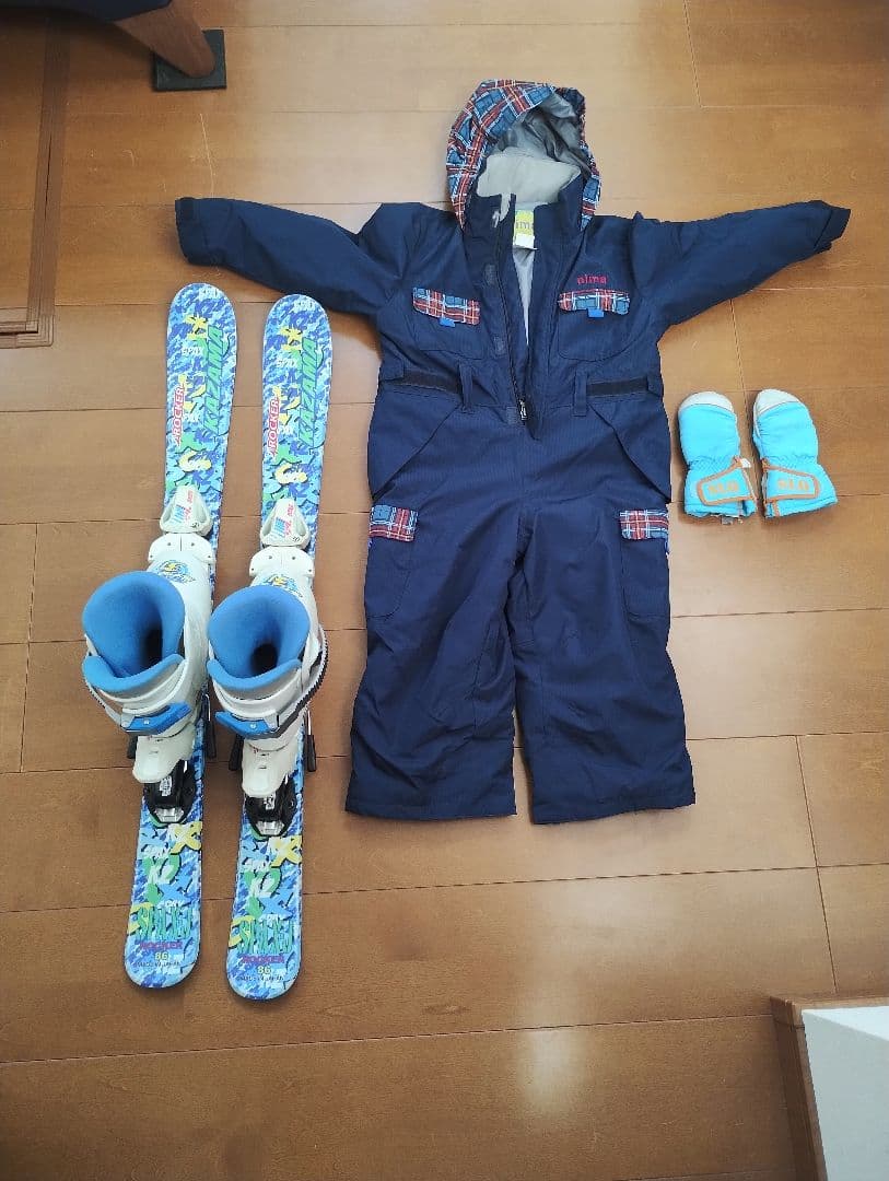 スキー,ブーツ,ウェア(調整付),グローブ 子供用のセット
