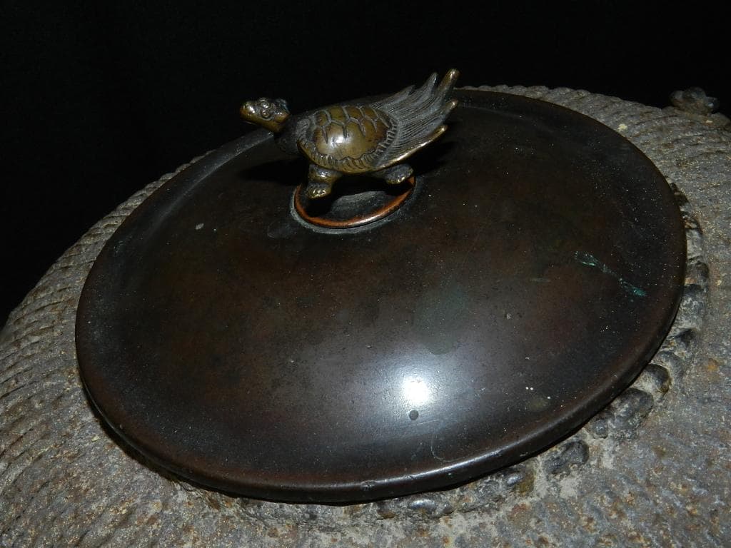 O18値下品 茶￼道具 江戸期 小槌環付き形 俵形白肌鐵地 亀摘み蓋