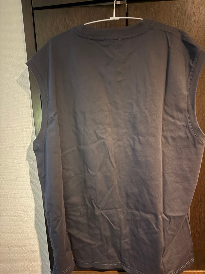 Balenciaga グラフィティノースリーブタンクトップ