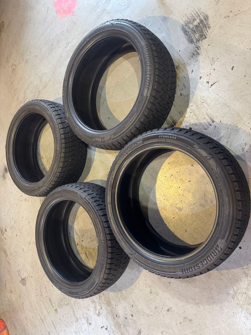 DM-V3 245/45R20 スタッドレスタイヤ 4本セット