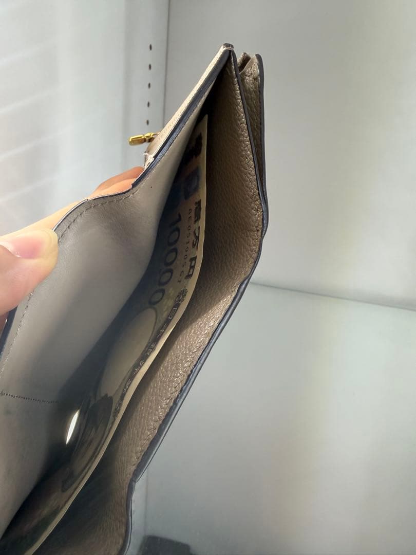 現行LOUIS VUITTON ポルトフォイユ　クレア モノグラム 折り財布