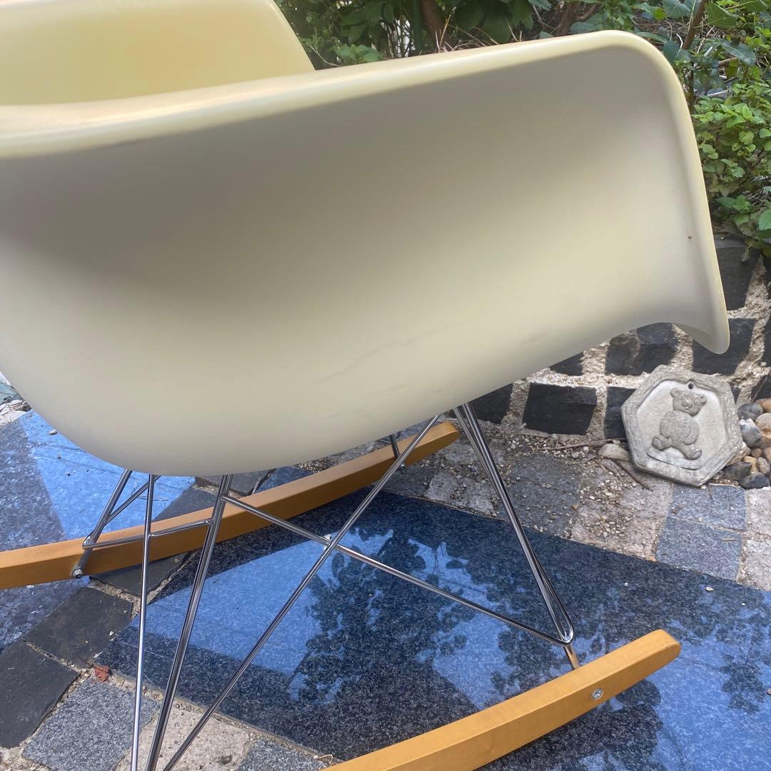 Vitraヴィトラ イームズ アームシェルチェア 焼け検ハーマンミラー値下げ中