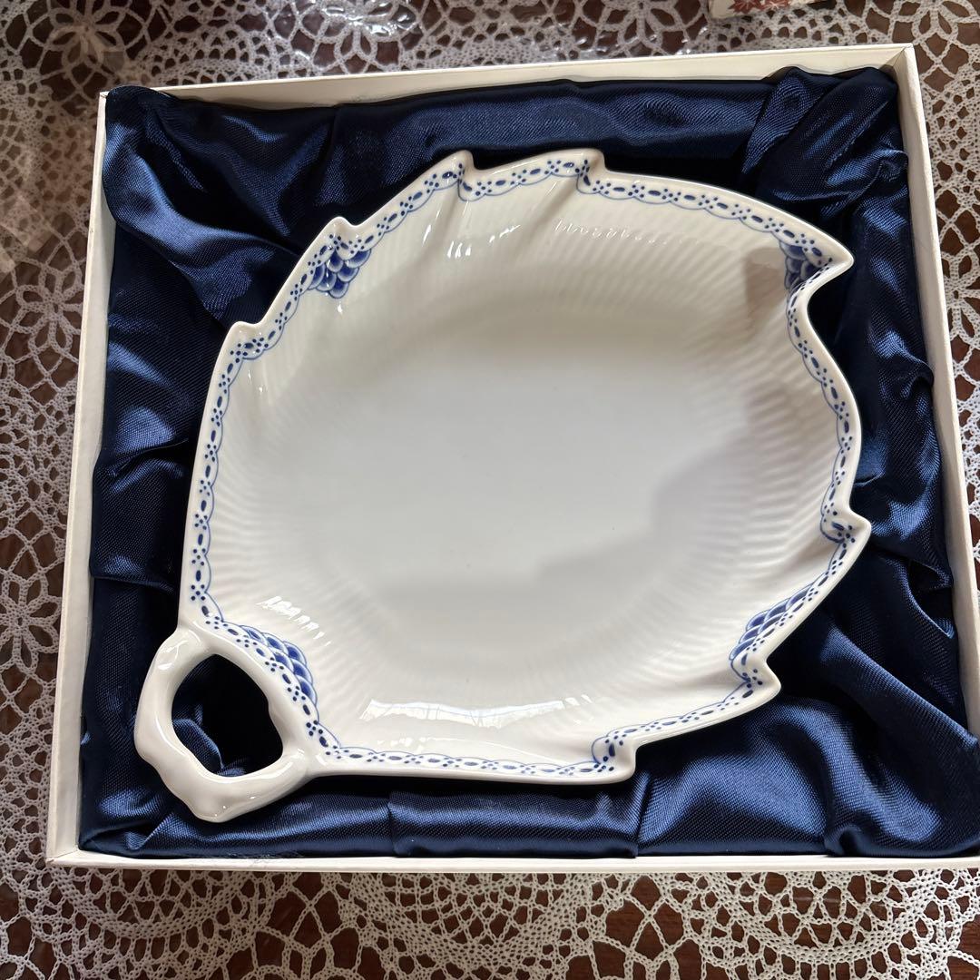 ロイヤルコペンハーゲン プリンセス リーフディッシュ