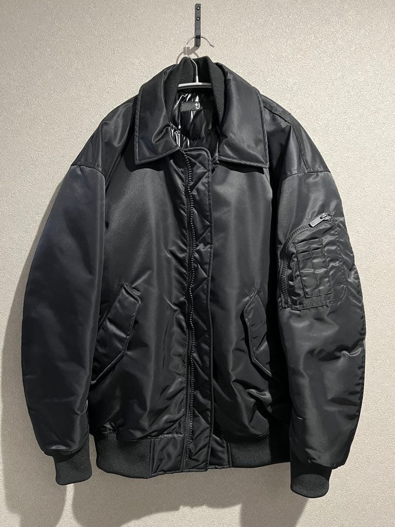 +j UNIQLO ダウンオーバーサイズリブブルゾン