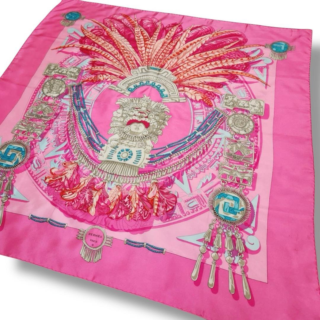 エルメス カレ90《メキシコ》大判スカーフ 羽根 仏像 宝石 シルク タグ付き