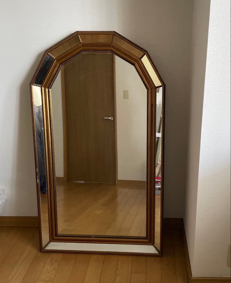 Dorato a mano イタリア製鏡　アンティークスタンドミラー