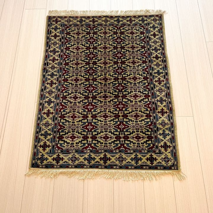 【新品未使用】パキスタン産 絨毯 手織り ブハラ ペルシャ