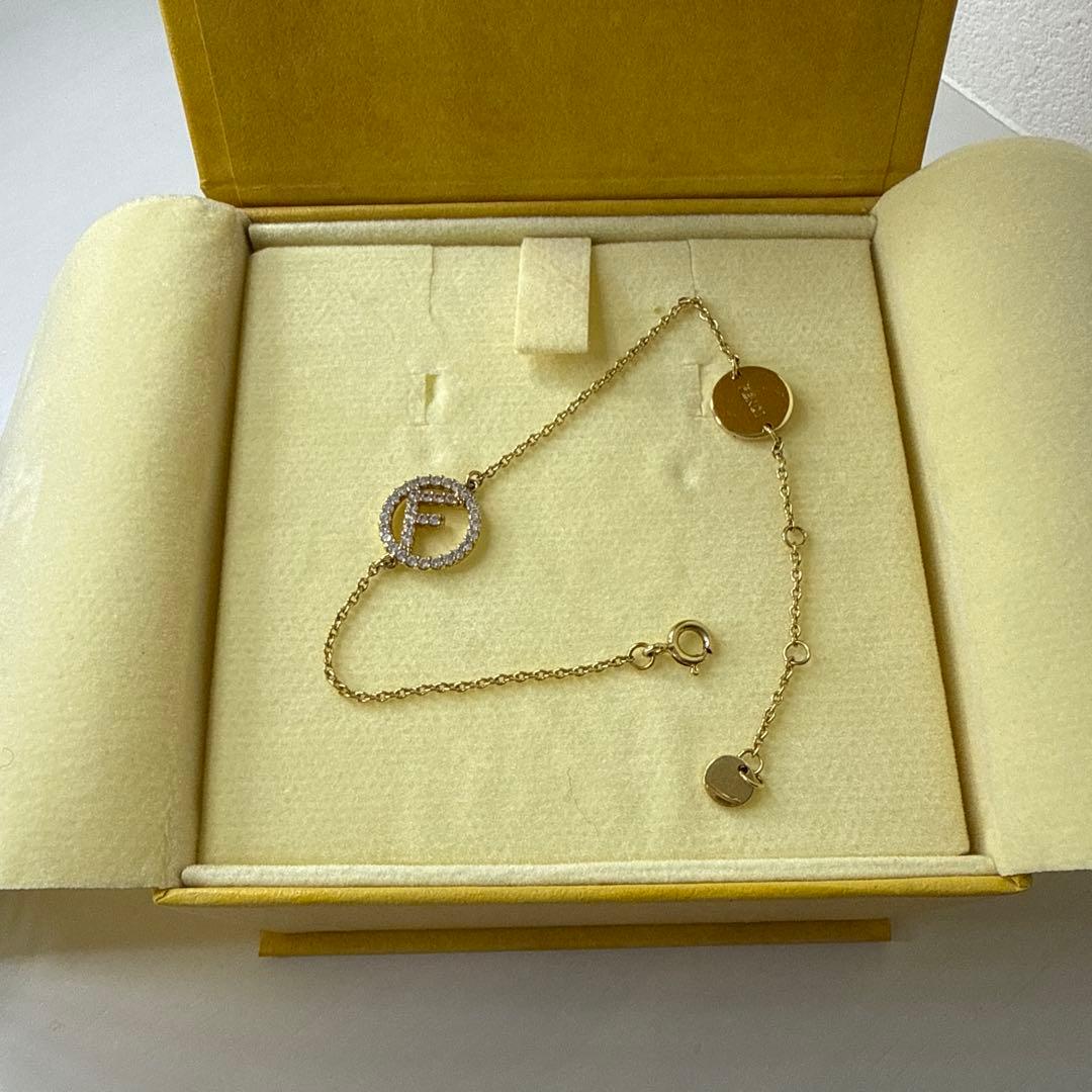 FENDI エフイズブレスレット　箱あり　美品