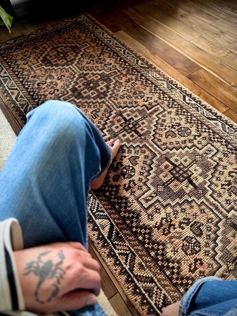 トライバルラグ　ヴィンテージラグ　カシュガイ族　シラーズ　ペルシャ絨毯　ランナー